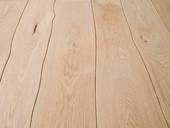 curvy-lines-hardwood-flooring-natural-look-bolefloor.jpg