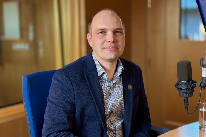 Proděkan Fakulty lesnick&eacute; a dřevařsk&eacute; Česk&eacute; zemědělsk&eacute; univerzity v Praze Radim L&ouml;we